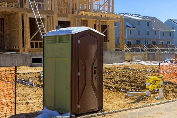 Portable Toilet Options We Offer in Broad Brook, CT